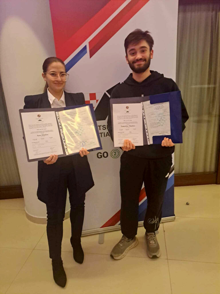 Tomislav Tkalčec postao trener - Tomislav s diplomom