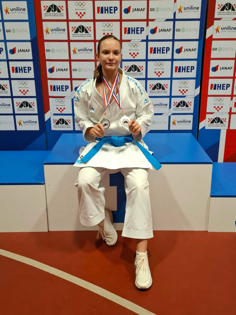 Rafaela Begović s dvije državne medalje oko vrata